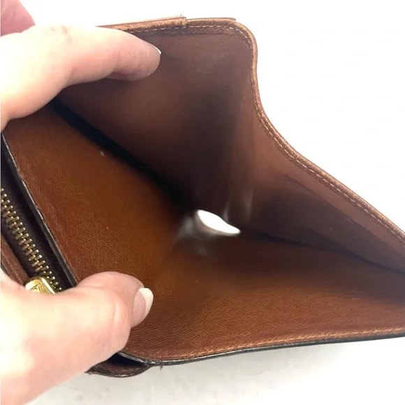 SOLD! Louis Vuitton Porte Papier Passport Wallet - Picture 9 of 16